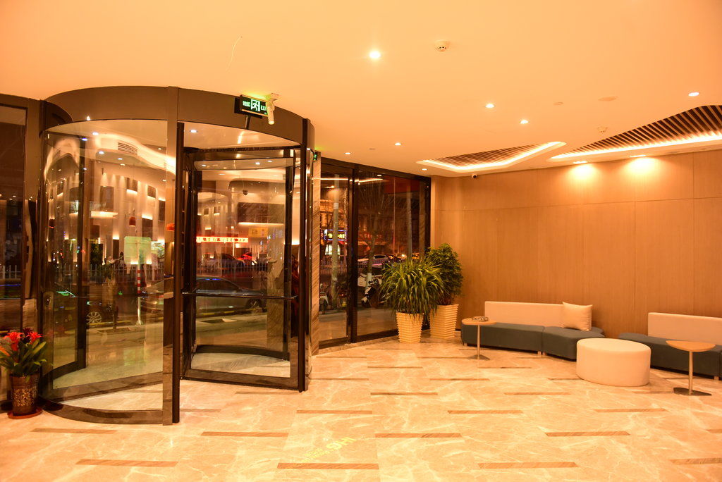 Holiday Inn Express Lhasa Potala Palace, An Ihg Hotel Ngoại thất bức ảnh