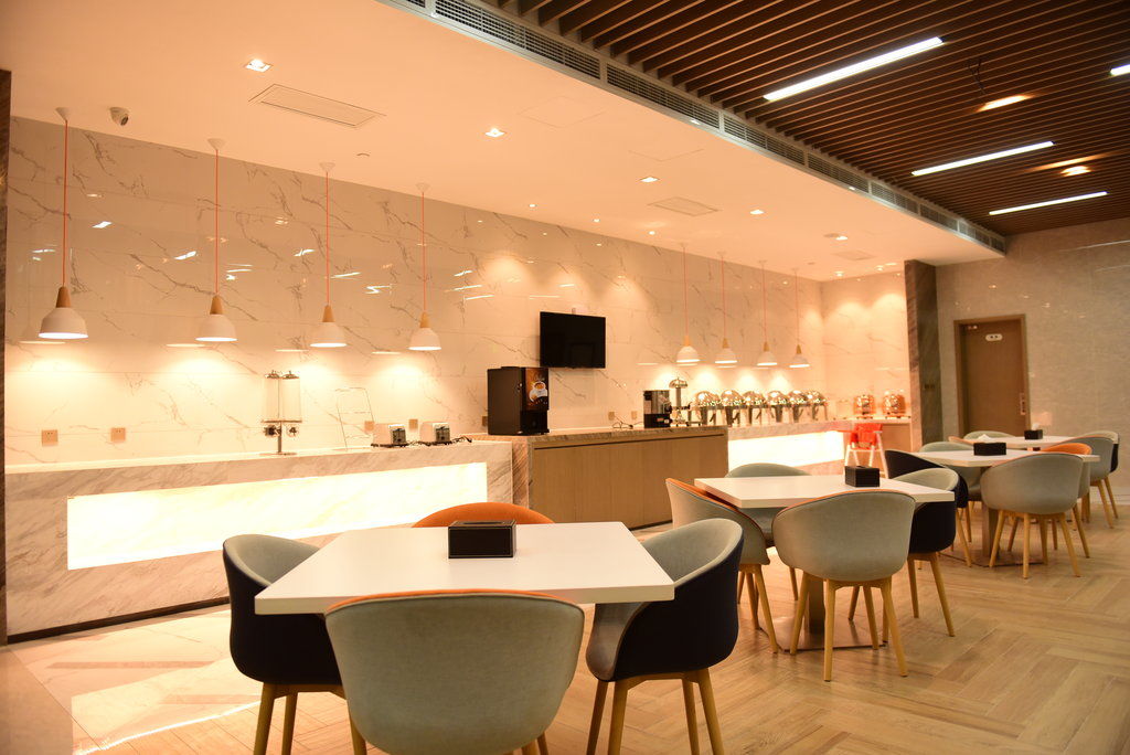 Holiday Inn Express Lhasa Potala Palace, An Ihg Hotel Ngoại thất bức ảnh