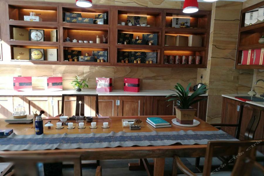 Holiday Inn Express Lhasa Potala Palace, An Ihg Hotel Ngoại thất bức ảnh