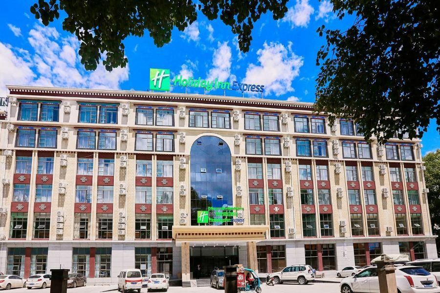 Holiday Inn Express Lhasa Potala Palace, An Ihg Hotel Ngoại thất bức ảnh